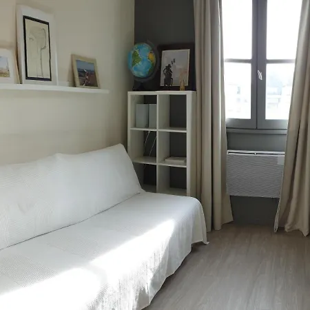 T3 Confortable Et Lumineux, Mal0...... Apartment